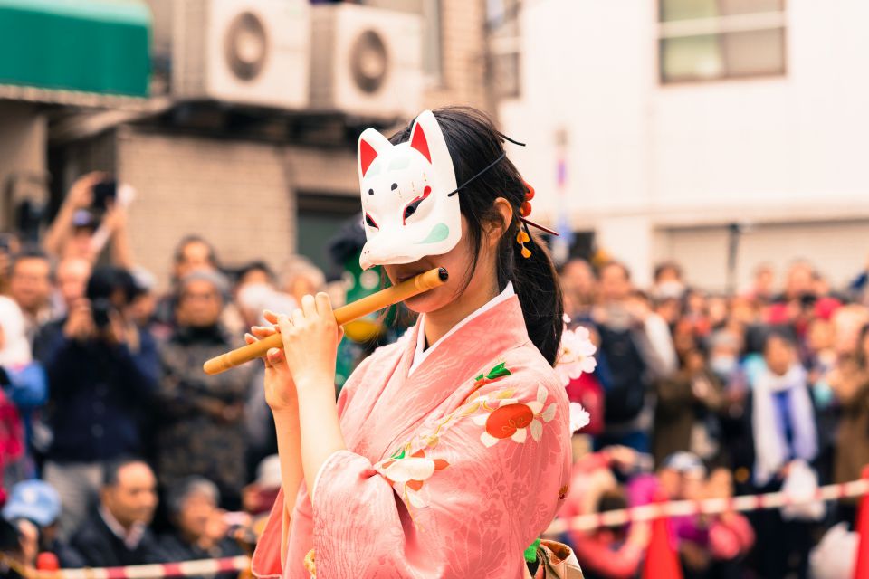 振袖の魅力と伝統: 日本の華やかな装い